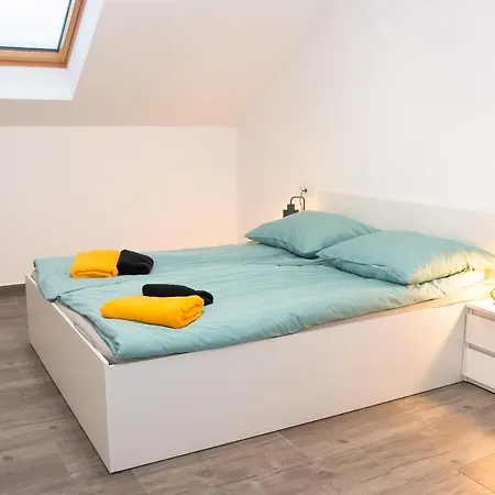 Osada Sluszewo - Restauracja Wydarzenia منتجع جنيفينو