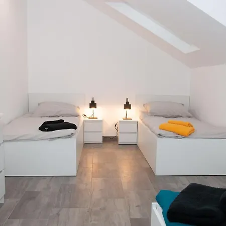 Osada Sluszewo - Restauracja Wydarzenia منتجع جنيفينو