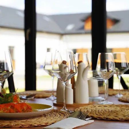 Osada Sluszewo - Restauracja Wydarzenia Resort *