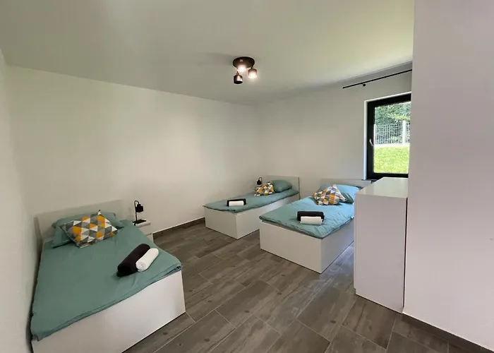 Osada Sluszewo - Restauracja Wydarzenia * グニエビノ