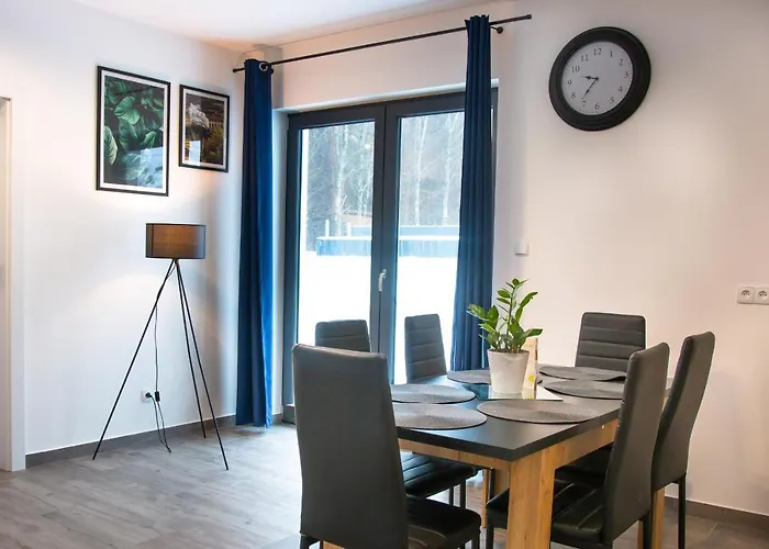 Osada Sluszewo - Restauracja Wydarzenia * グニエビノ