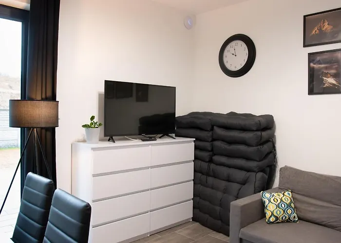 Osada Sluszewo - Restauracja Wydarzenia * グニエビノ