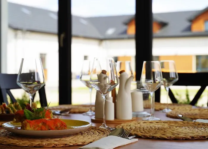 Osada Słuszewo - Restauracja Wydarzenia Ośrodek wypoczynkowy *