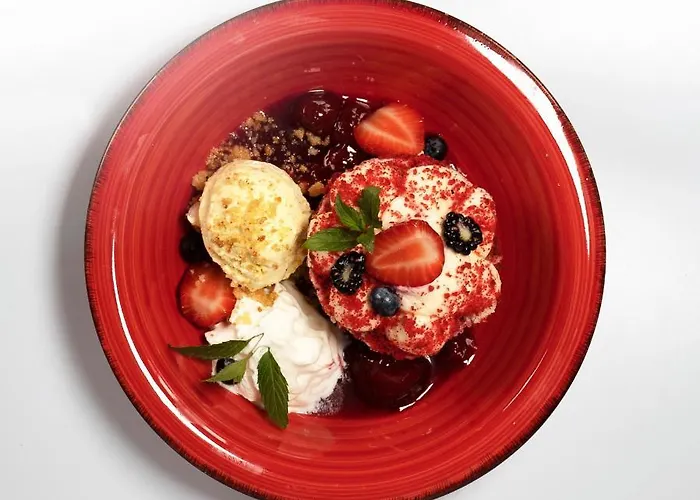 Osada Sluszewo - Restauracja Wydarzenia リゾート グニエビノ